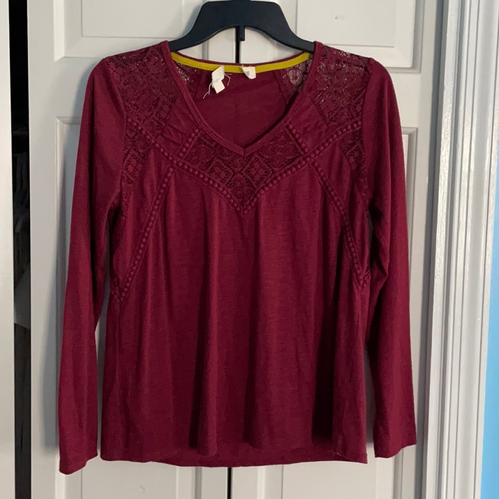 Women’s long sleeve blouse